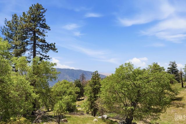 26660 Cedar Creek Court, Tehachapi, CA 93561