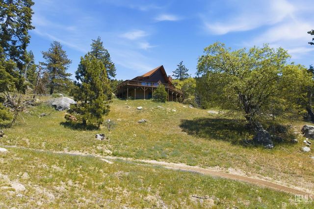 26660 Cedar Creek Court, Tehachapi, CA 93561