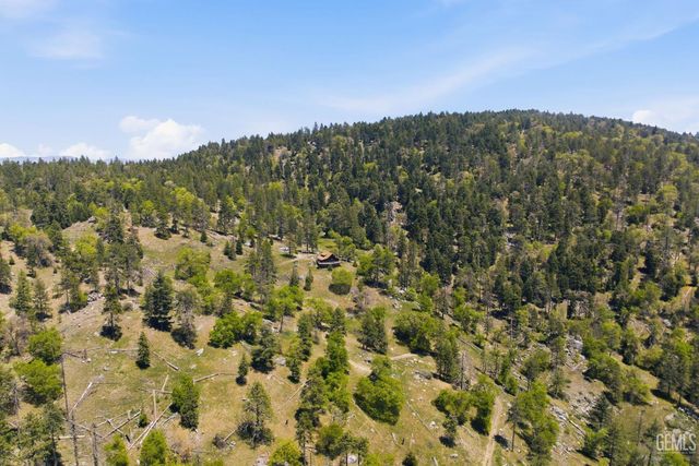 26660 Cedar Creek Court, Tehachapi, CA 93561