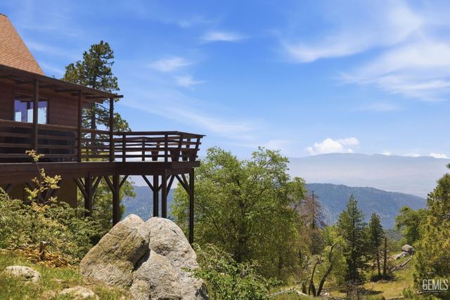 26660 Cedar Creek Court, Tehachapi, CA 93561