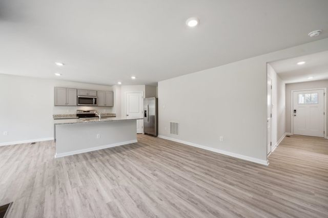 111 MEADOW RIDGE WAY, Staunton, VA 24401