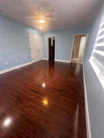 15981 SW 54th Ter 0, Miami, FL 33185