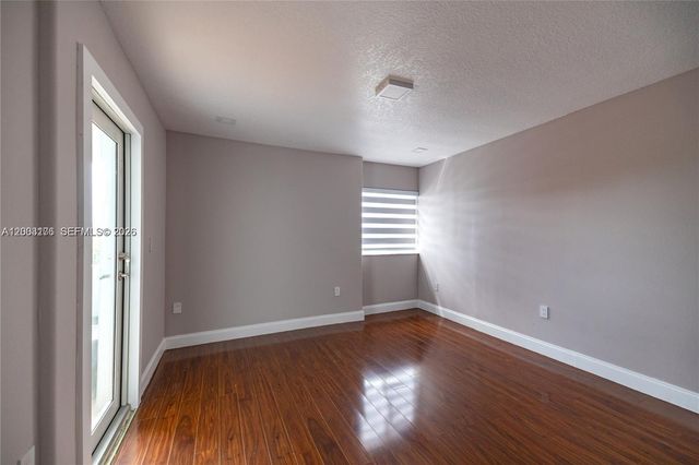 15981 SW 54th Ter 0, Miami, FL 33185