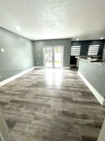 15981 SW 54th Ter 0, Miami, FL 33185