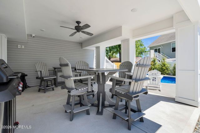 13 Lagoon Drive E, Toms River, NJ 08753