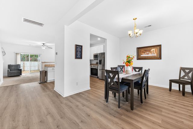 122 Spencer Circle, Summerville, SC 29485