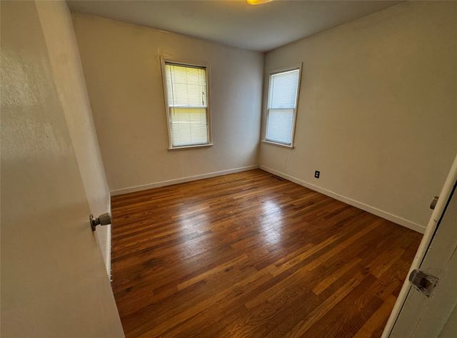 1334 Wade Street, Des Moines, IA 50315