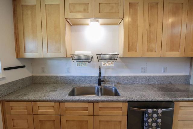 142 Sir Francis Court, Capitola, CA 95010