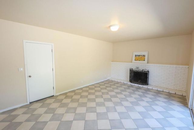142 Sir Francis Court, Capitola, CA 95010