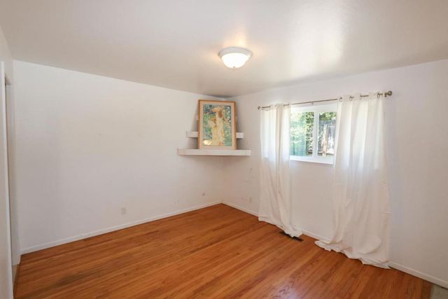 142 Sir Francis Court, Capitola, CA 95010