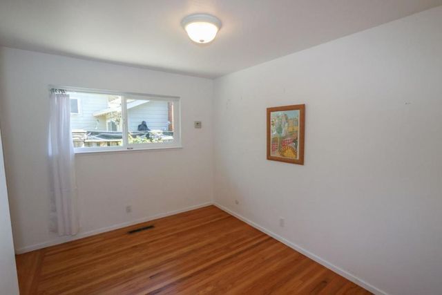 142 Sir Francis Court, Capitola, CA 95010