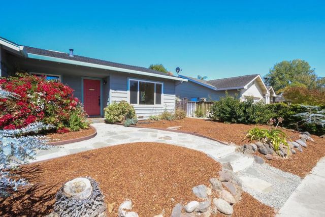 142 Sir Francis Court, Capitola, CA 95010