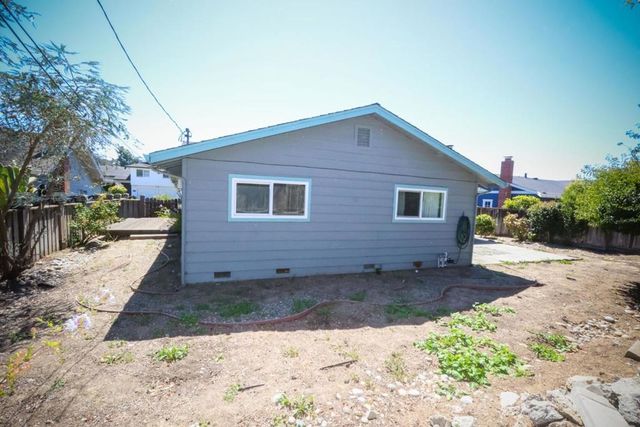 142 Sir Francis Court, Capitola, CA 95010