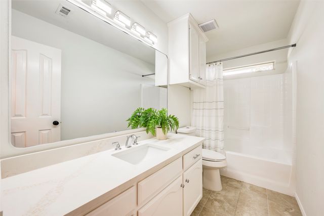 7036 Herman Jared Drive, North Richland Hills, TX 76182