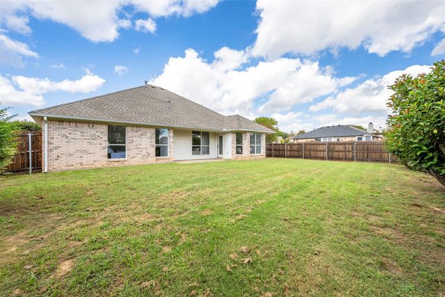 7036 Herman Jared Drive, North Richland Hills, TX 76182