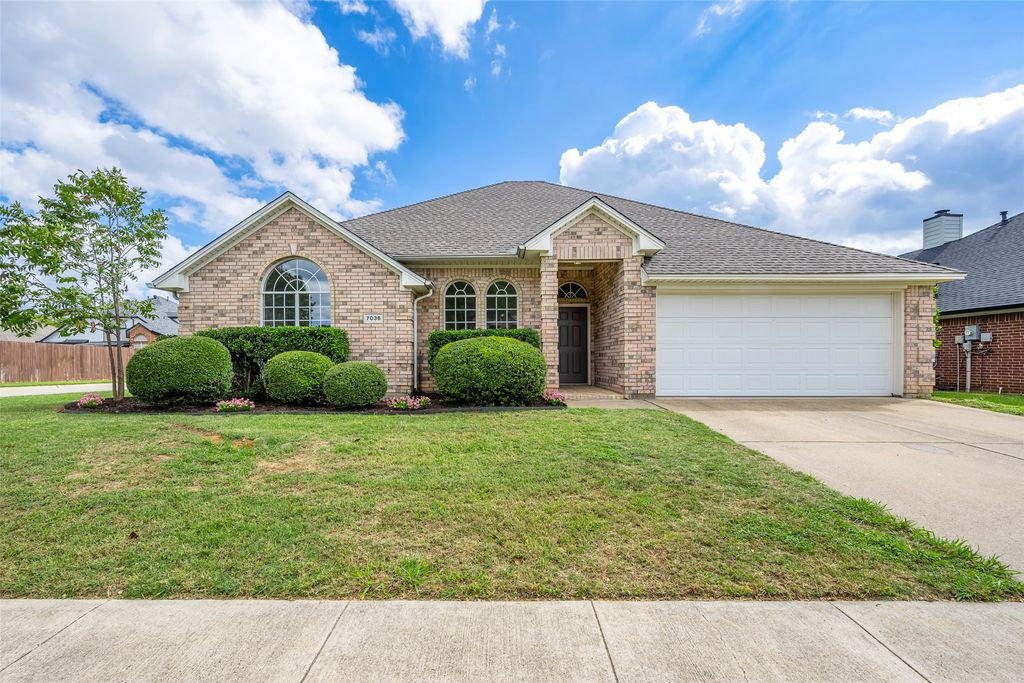 7036 Herman Jared Drive, North Richland Hills, TX 76182 — photo 2