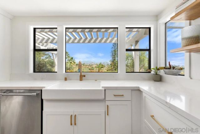 1097 Camino Alisos, Fallbrook, CA 92028