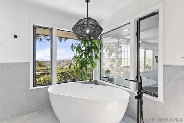 1097 Camino Alisos, Fallbrook, CA 92028