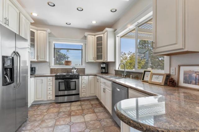 1097 Camino Alisos, Fallbrook, CA 92028