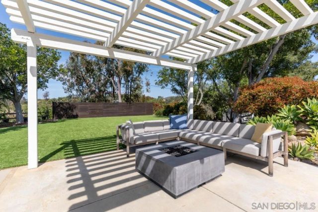 1097 Camino Alisos, Fallbrook, CA 92028