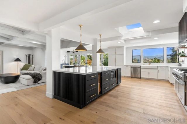 1097 Camino Alisos, Fallbrook, CA 92028