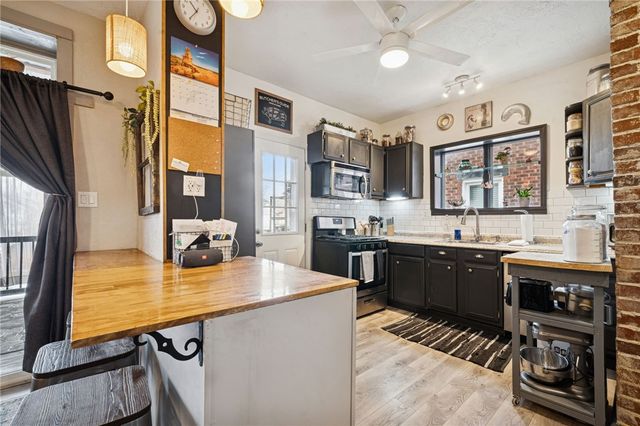 1523 Victoria Ave, New Kensington, PA 15068