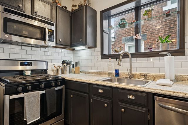 1523 Victoria Ave, New Kensington, PA 15068