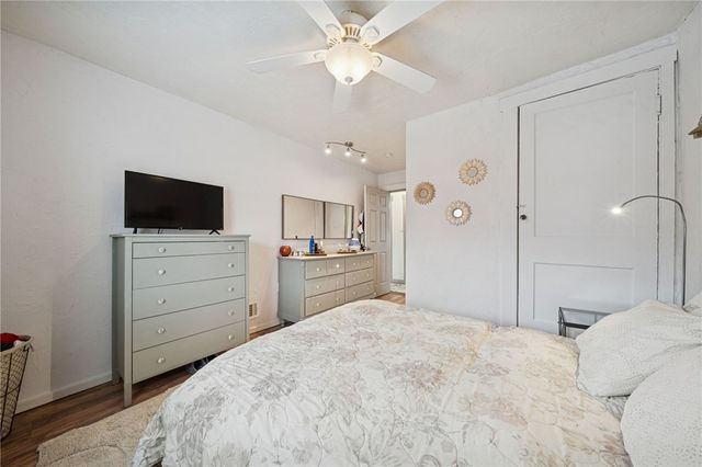 1523 Victoria Ave, New Kensington, PA 15068