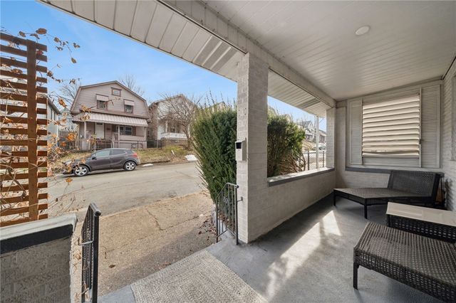 1523 Victoria Ave, New Kensington, PA 15068