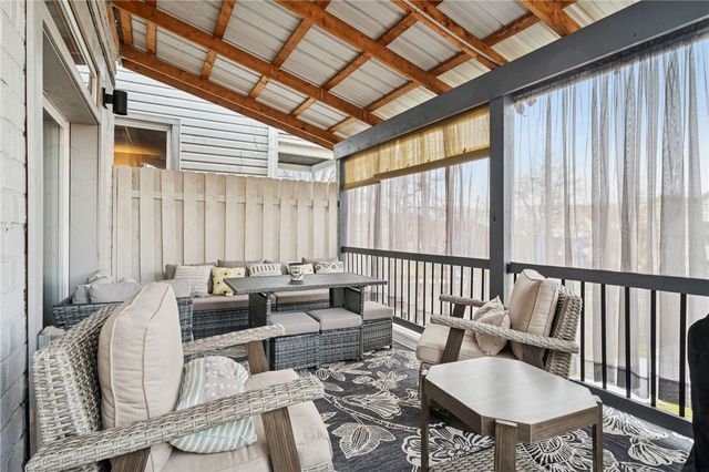 1523 Victoria Ave, New Kensington, PA 15068