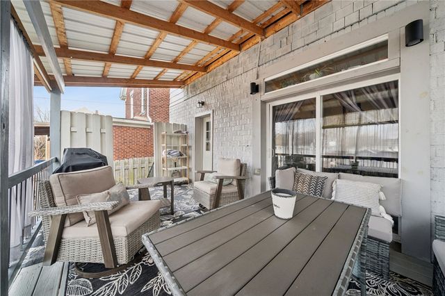 1523 Victoria Ave, New Kensington, PA 15068