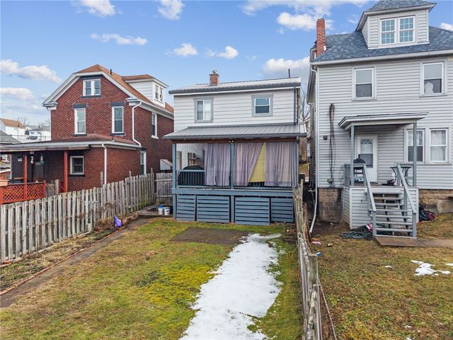 1523 Victoria Ave, New Kensington, PA 15068