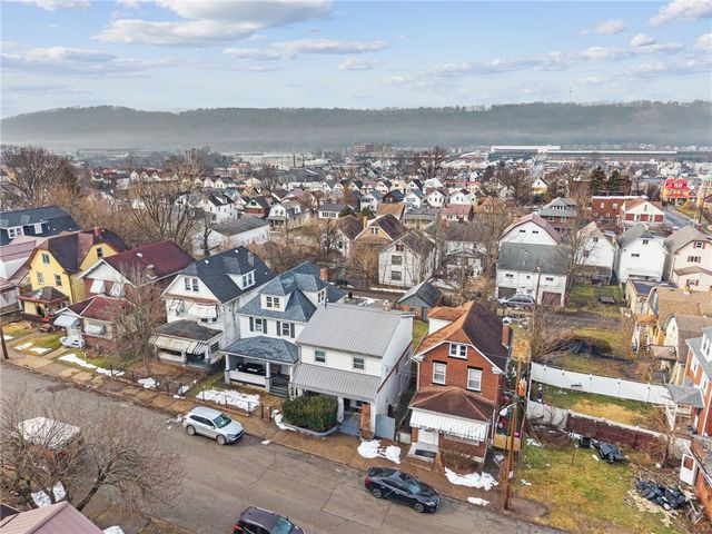 1523 Victoria Ave, New Kensington, PA 15068