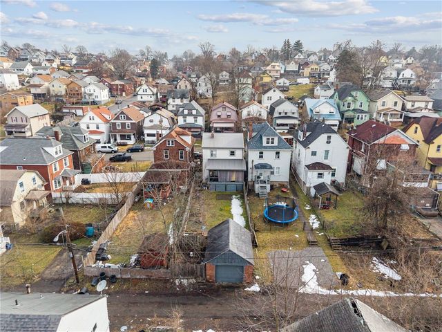 1523 Victoria Ave, New Kensington, PA 15068