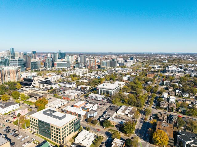 1302 Hawkins St, Nashville, TN 37203