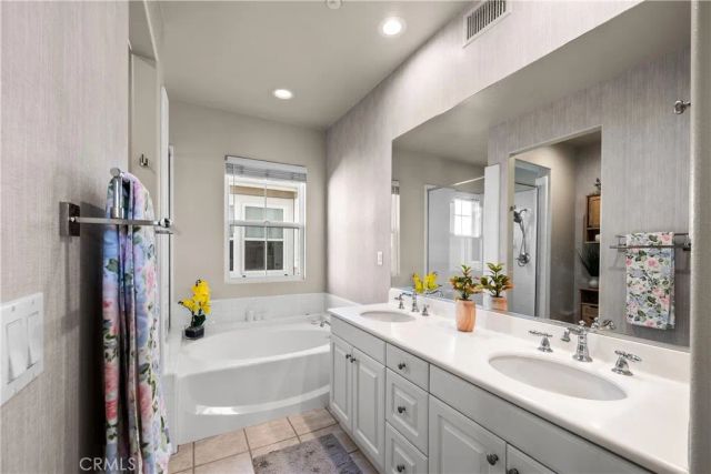 34 Passaflora Ln, Ladera Ranch, CA 92694