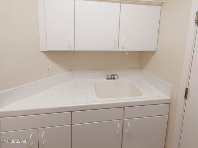 6756 Cinnamon Drive, Sparks, NV 89436