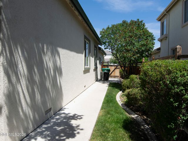 6756 Cinnamon Drive, Sparks, NV 89436