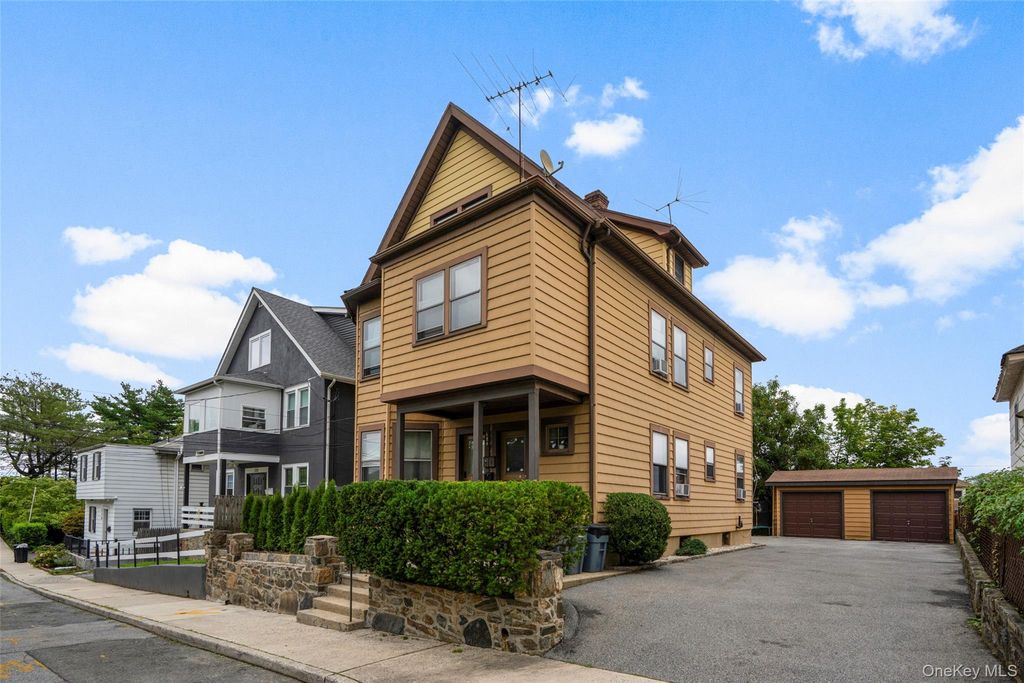124 Pelham Street, Mamaroneck, NY 10543 — photo 2
