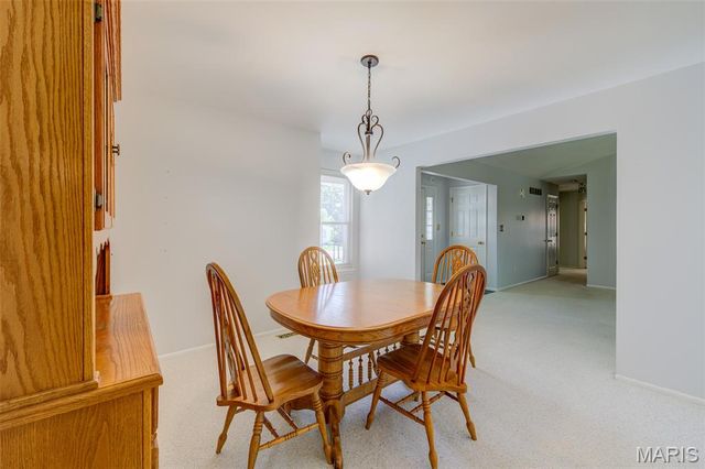 1733 Forest Trace Drive, O'fallon, MO 63368