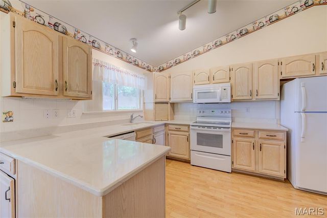 1733 Forest Trace Drive, O'fallon, MO 63368