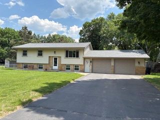 11724 Virginia Avenue N, Champlin, MN 55316
