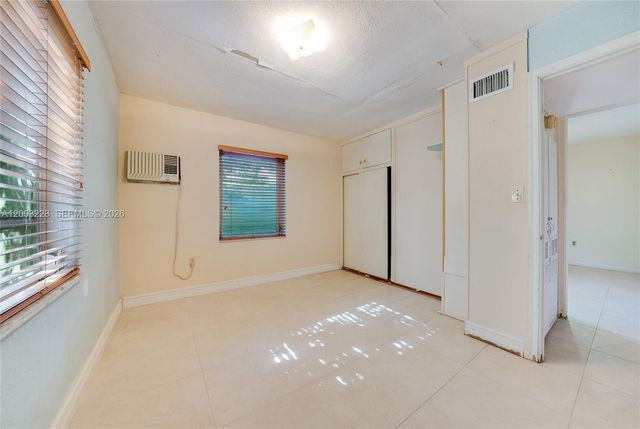 14115 NW 6th Avenue, North Miami, FL 33168