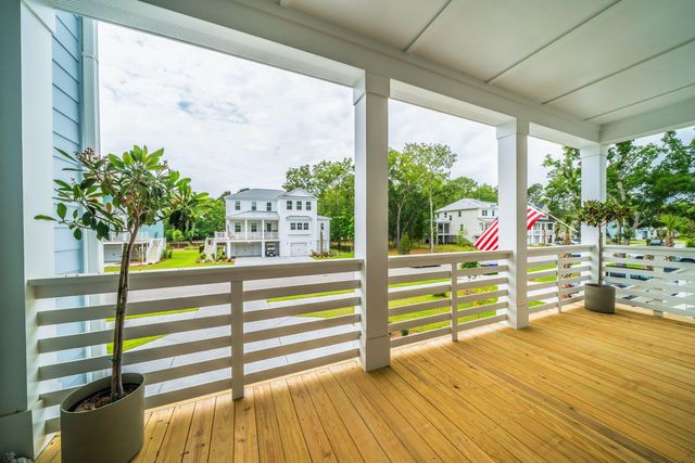 1427 Dahlia Drive, Mount Pleasant, SC 29464