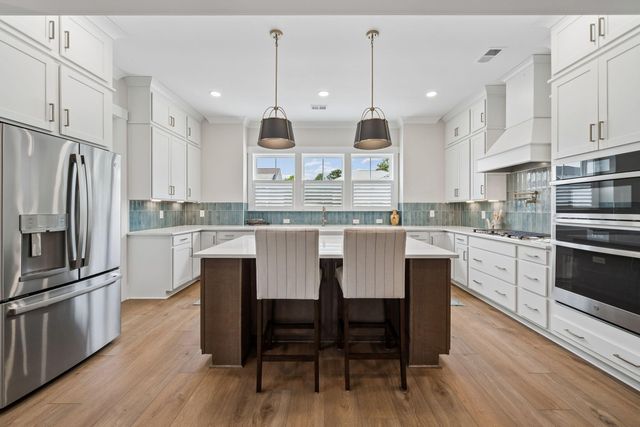 1427 Dahlia Drive, Mount Pleasant, SC 29464