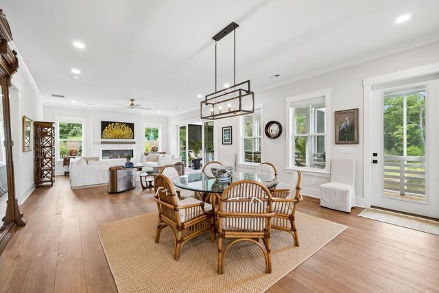 1427 Dahlia Drive, Mount Pleasant, SC 29464