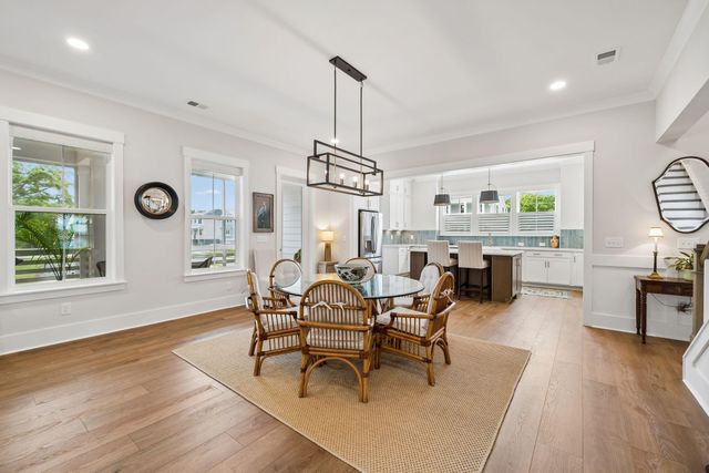 1427 Dahlia Drive, Mount Pleasant, SC 29464