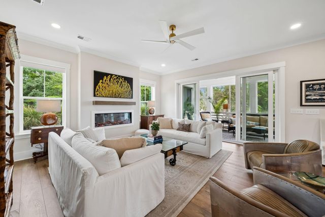 1427 Dahlia Drive, Mount Pleasant, SC 29464