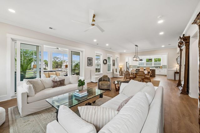 1427 Dahlia Drive, Mount Pleasant, SC 29464