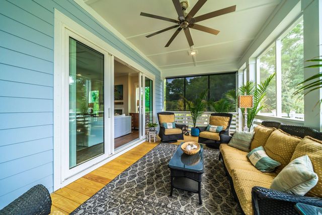 1427 Dahlia Drive, Mount Pleasant, SC 29464